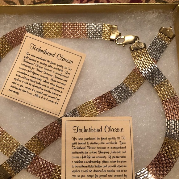 Beautiful Tri Colored Set - Picture 5 of 5